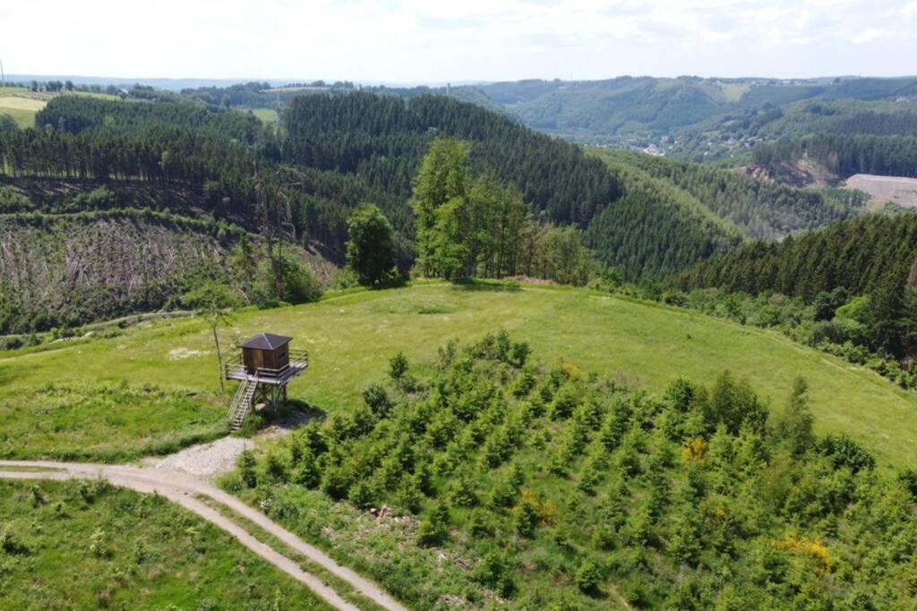 Le Grand Cerf 25 Pers, Malmedy- Chalet Rustique, Jardin Bagian luar foto